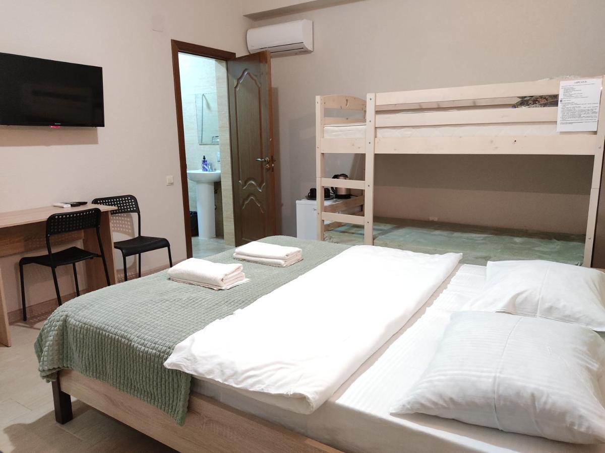 Arsaul Hotel New Athos Buitenkant foto