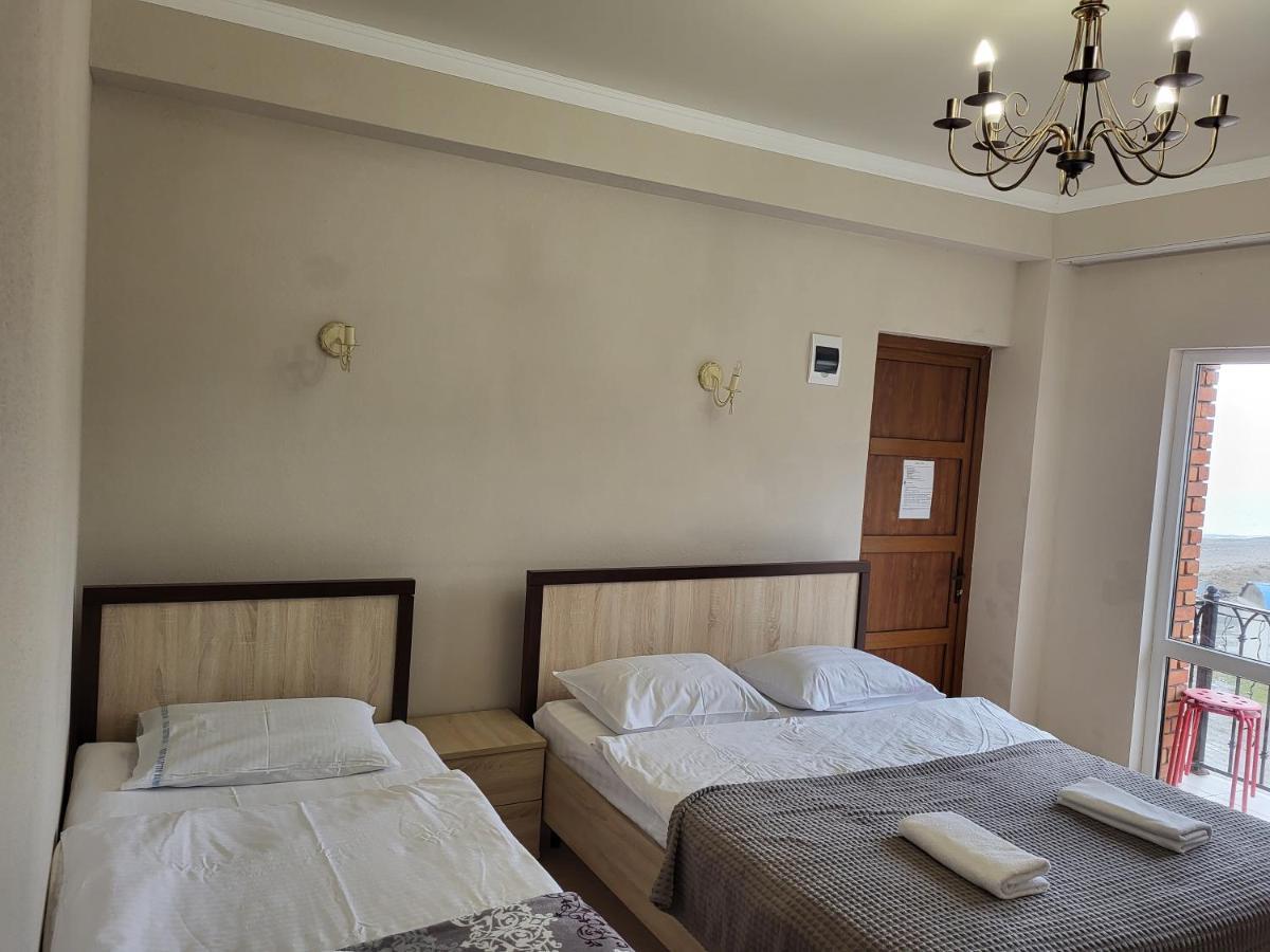 Arsaul Hotel New Athos Buitenkant foto